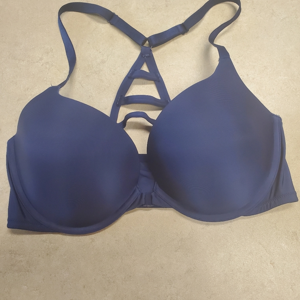 Victoria's Secret push up bra 36D